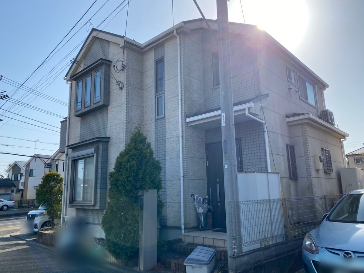 施工前の外観（玄関の側）