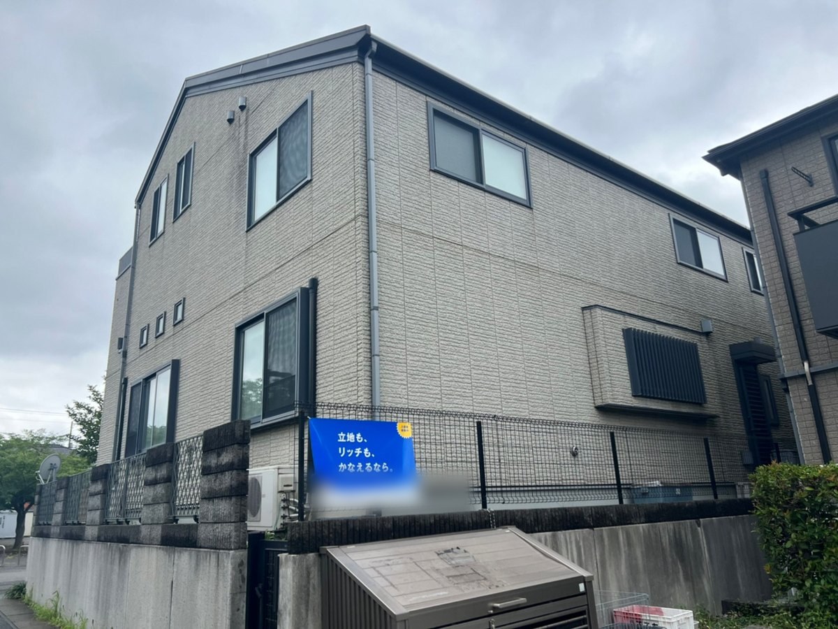 施工前の外観(妻側の角から)