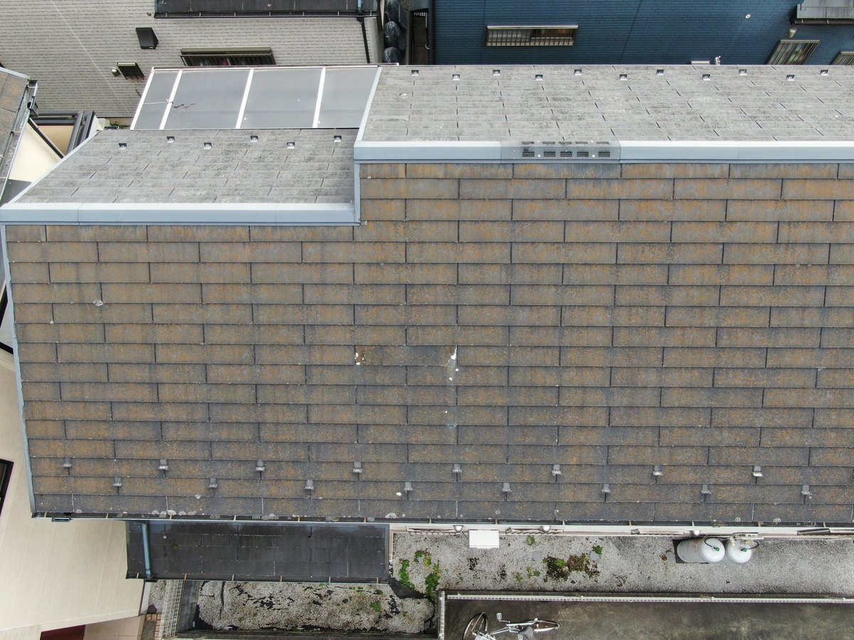 現地調査のときにドローンで撮影した屋根(施工前)