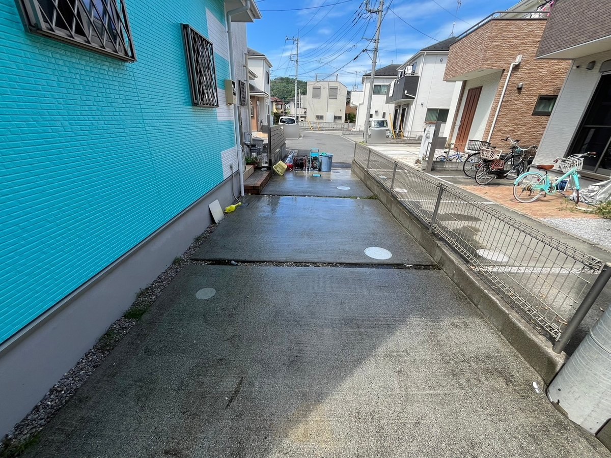 駐車場・通路の洗浄（7月26日） / 通路 洗浄後