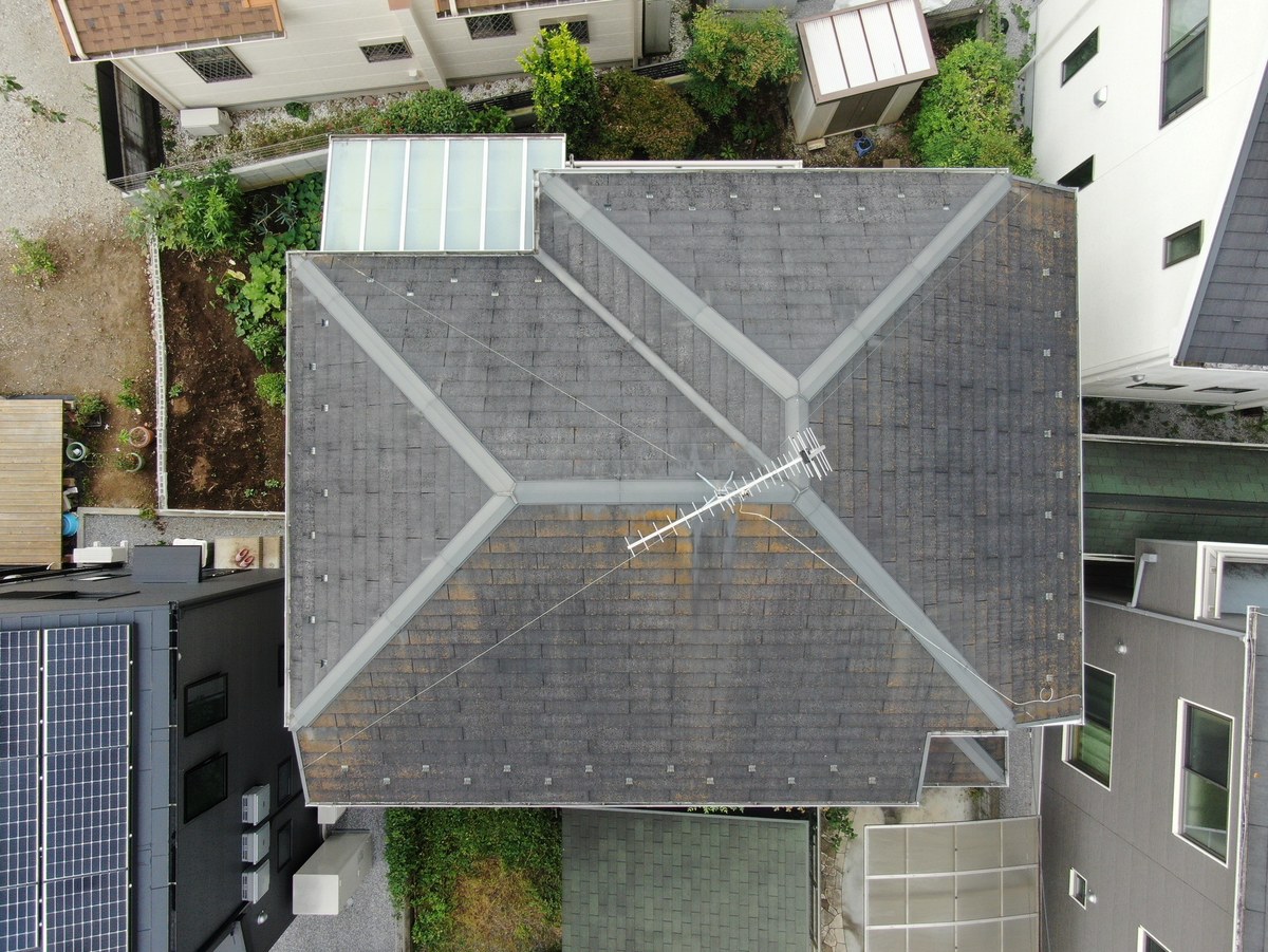施工前の屋根（上空から）
