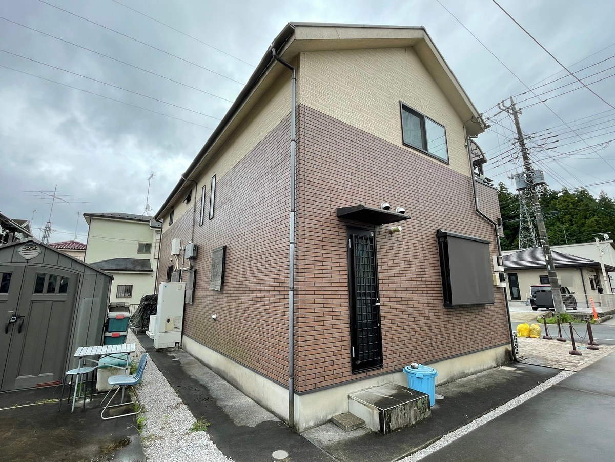 施工前の外観（勝手口側）
