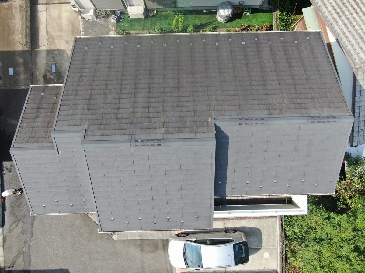 屋根 施工前（全景・2025年6月の現地調査）